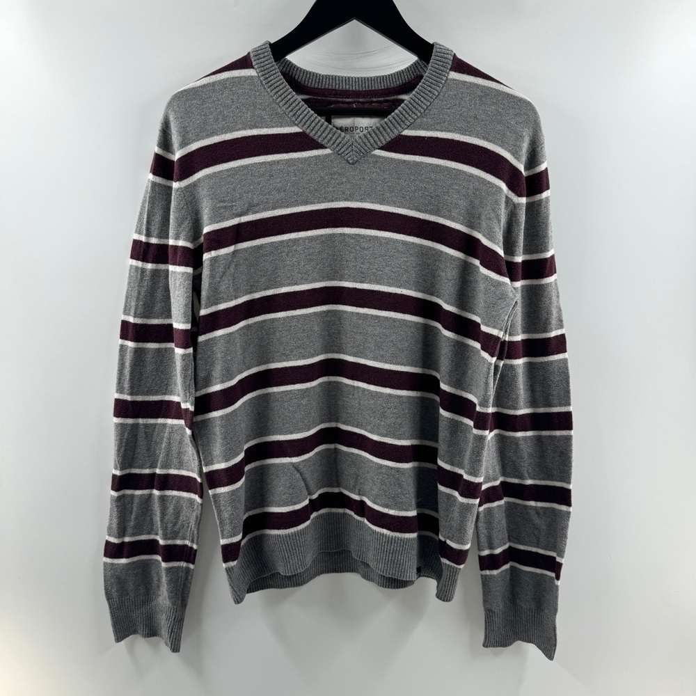 Aeropostale Men’s Striped V-Neck Sweater – Size Large – 2010s Style